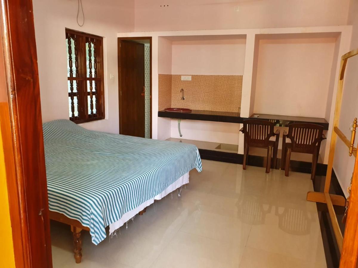 Thriphala Ayurveda Yogashram Apartment Thiruvananthapuram Exterior photo